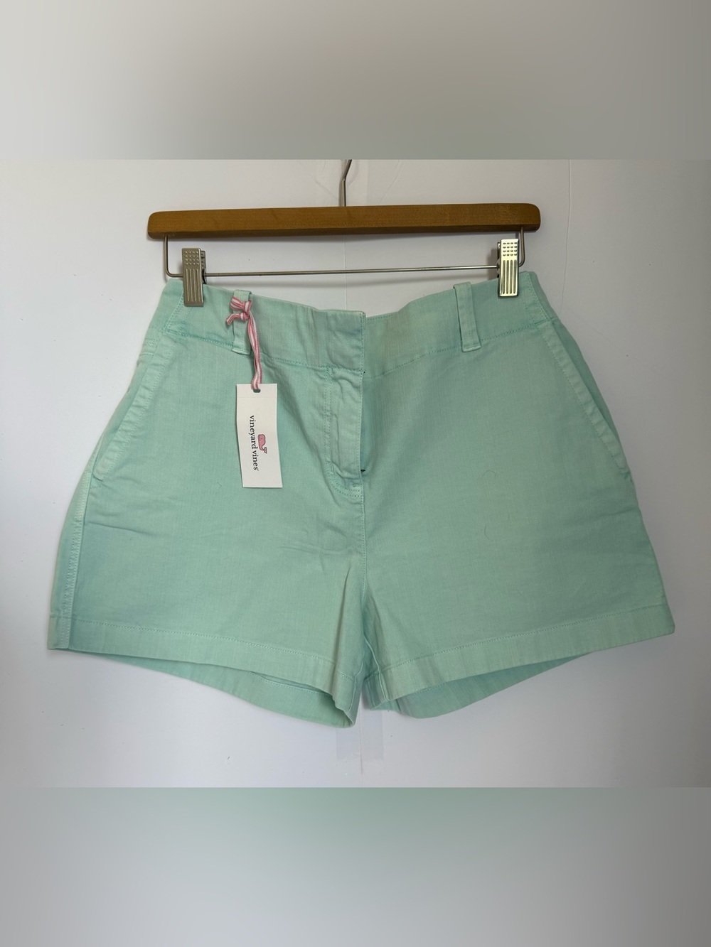 NWT- Size 12 - Vineyard Vines 3 1/2” Shorts in Bleached Aqua